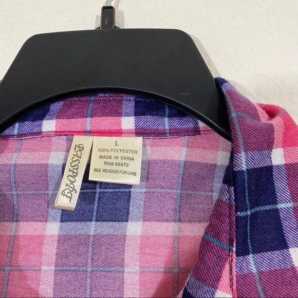 Passport sz:L Pink Plaid Button Down Top Long Sleeve - Picture 14 of 14